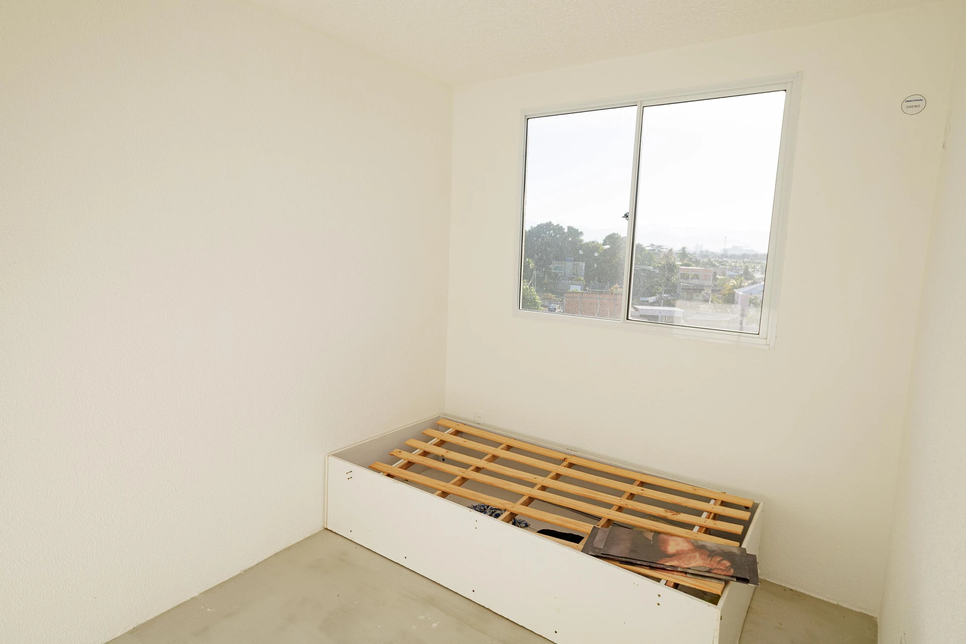 Apartment with 2 bedrooms and a glass-enclosed shower — photo 7