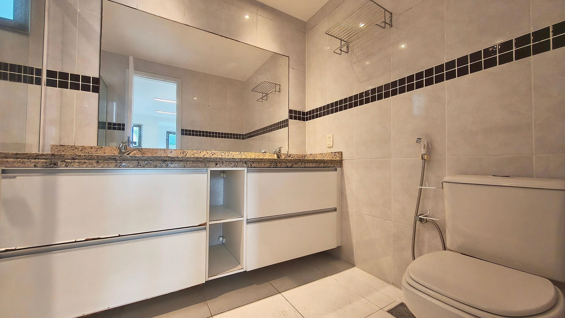 5-bedroom apartment with a washing machine in Rio de Janeiro — photo 45