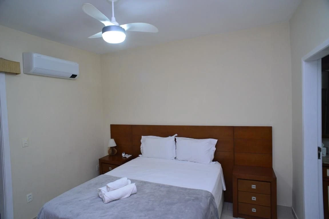 5-bedroom house with a washing machine — photo 3