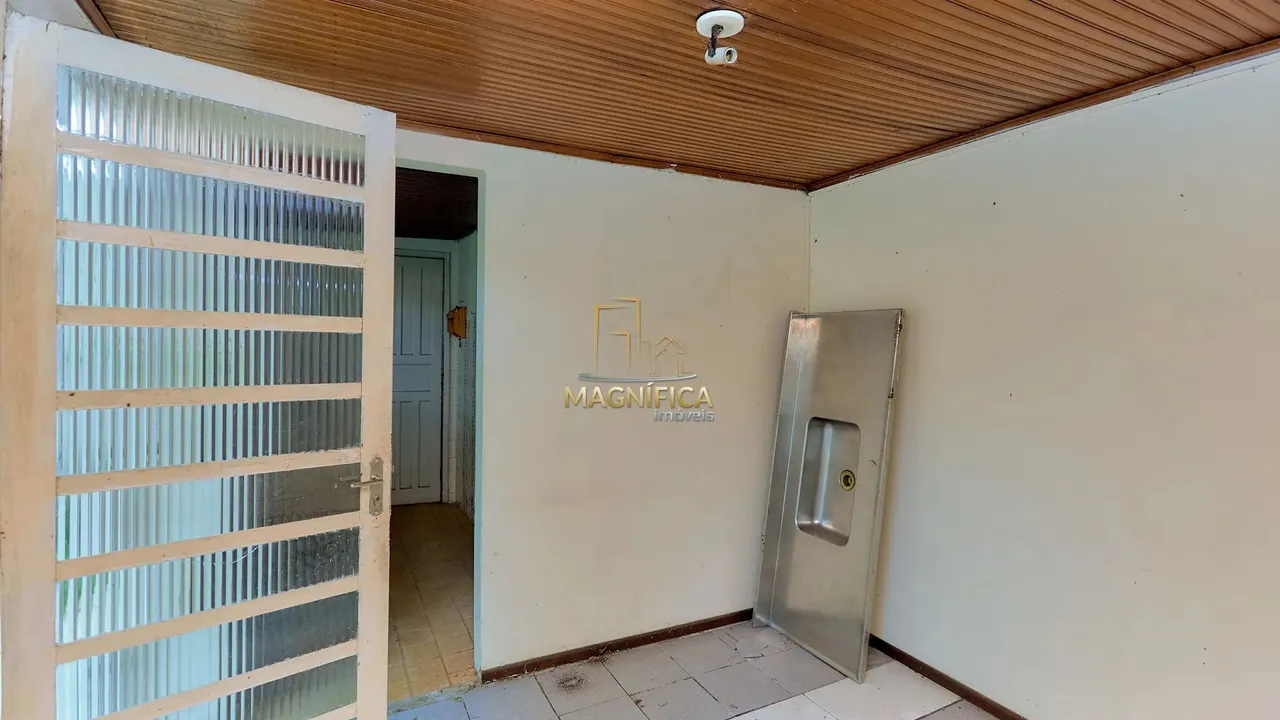 House with 3 bedrooms and a private BBQ area — photo 19