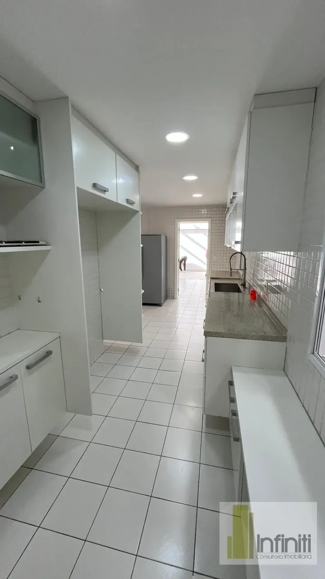 4 quartos e churrasqueira privativa: casa de 350 m² — photo 4