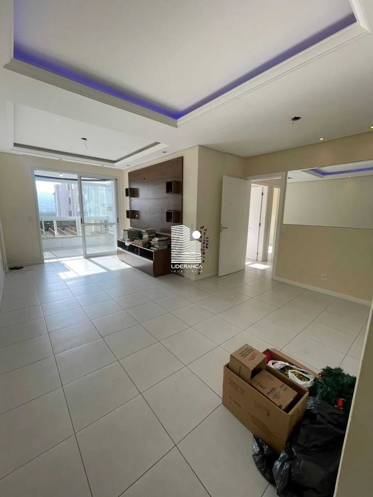3-bedroom apartment with suite and balcony barbecue