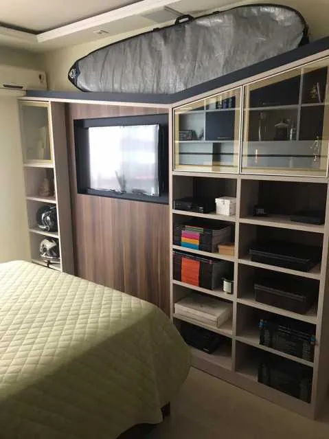 Apartamento mobiliado com 4 quartos e 5 banheiros — photo 17