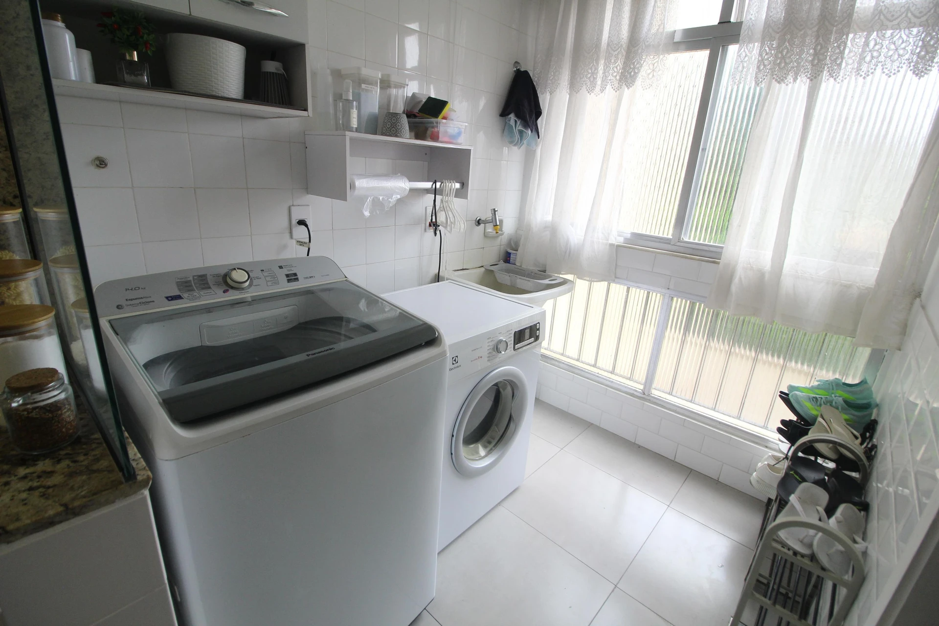 Furnished apartment, 92 m², with a washing machine — photo 25
