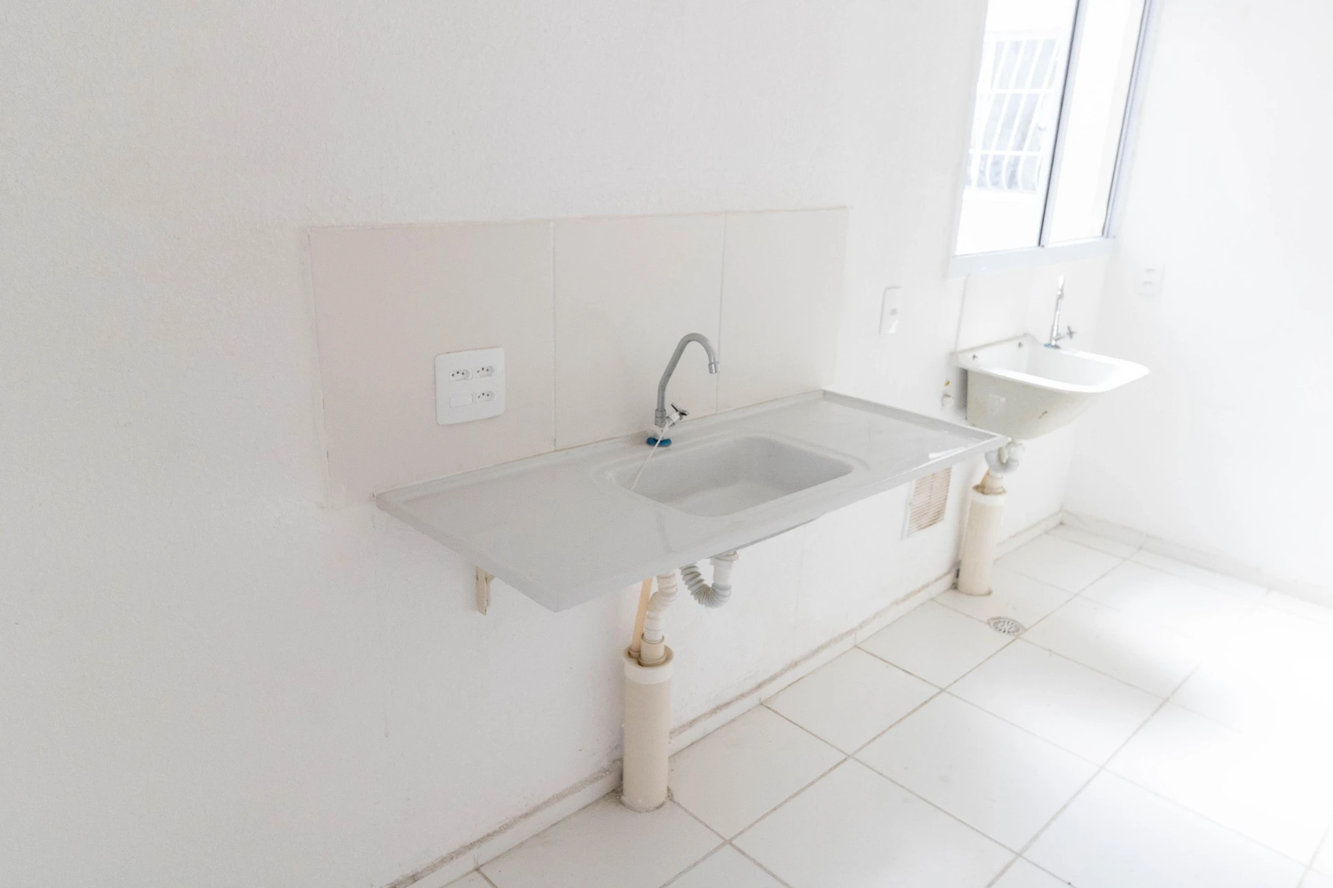 Unfurnished 2-bedroom apartment with no parking — photo 12