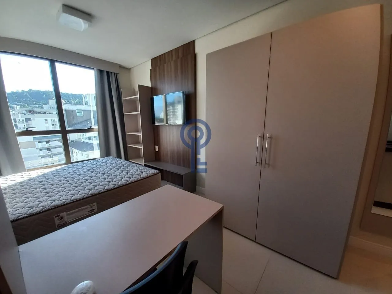 24 m² furnished studio on the 9th floor, no parking