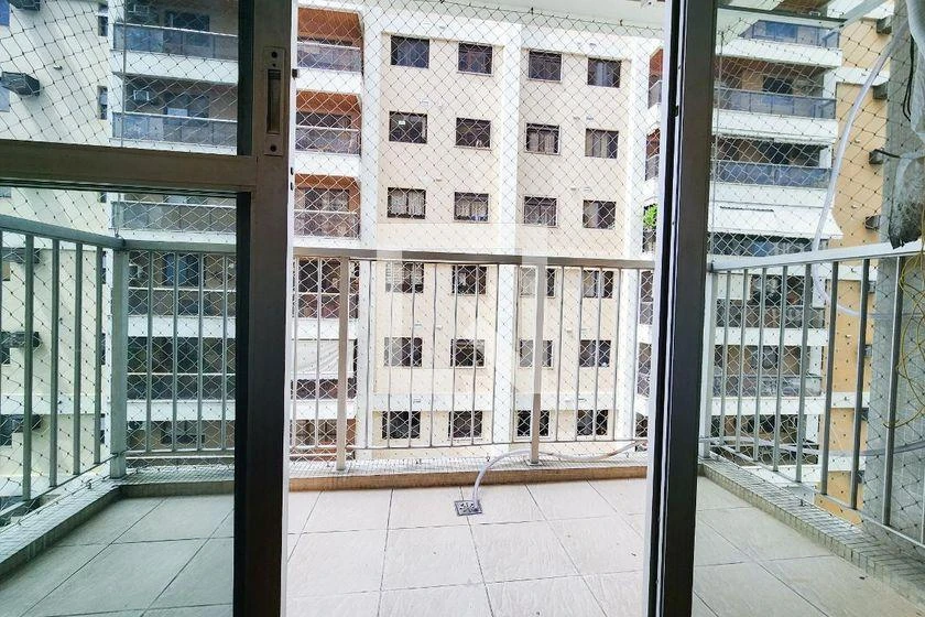 Apartamento de 2 quartos em condomínio com piscina — photo 9