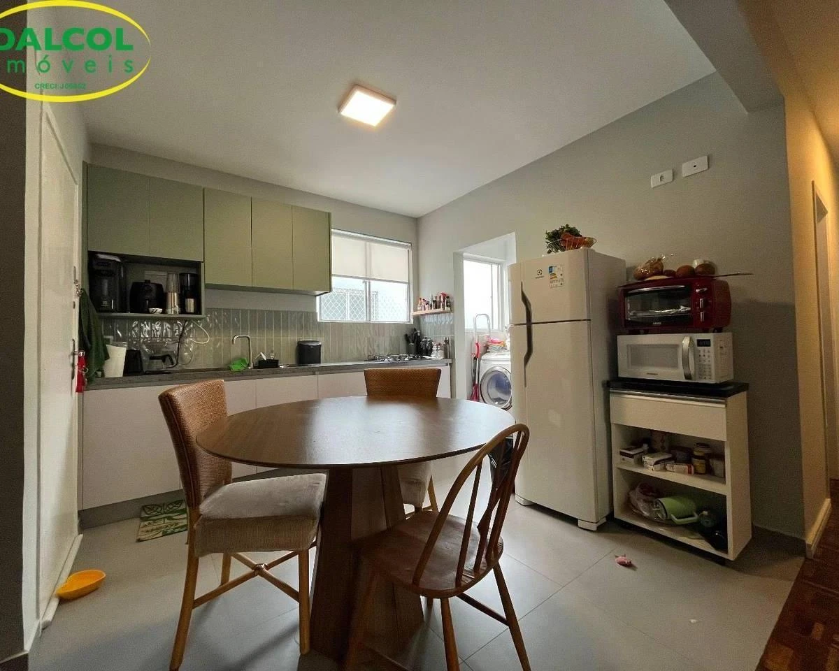 3-bedroom apartment with a washing machine — photo 2