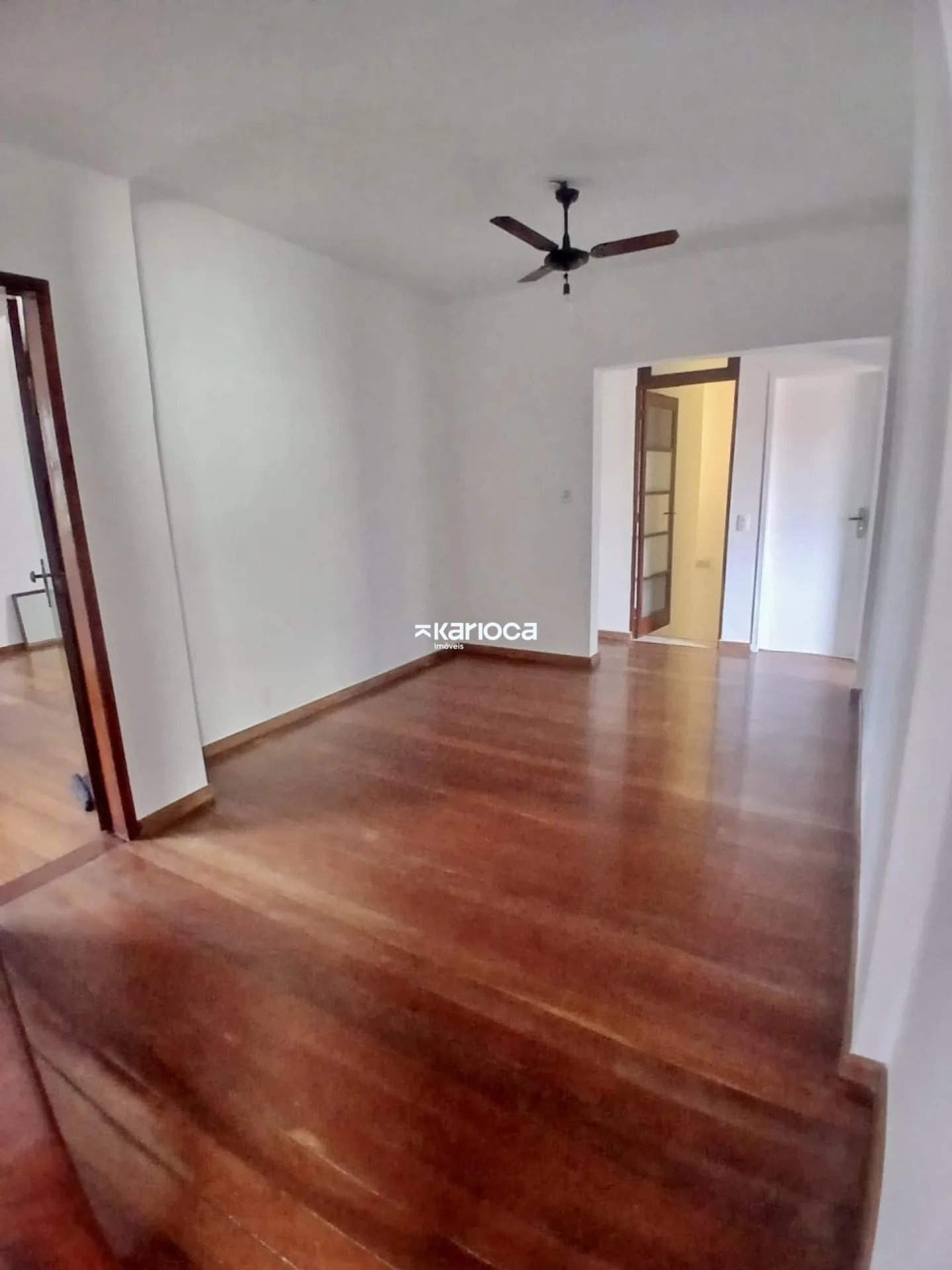 House with 4 bedrooms and private garden BBQ area — photo 3