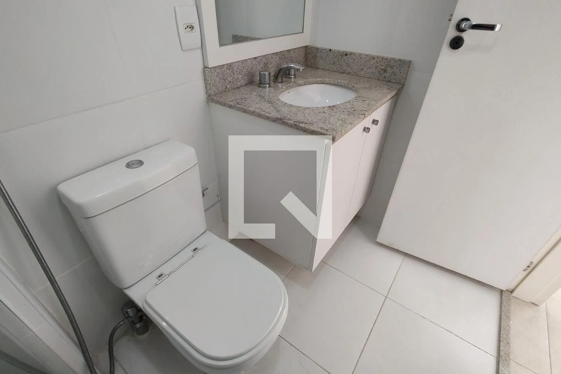 Apartamento, 70 m², com janelas do piso ao teto — photo 44