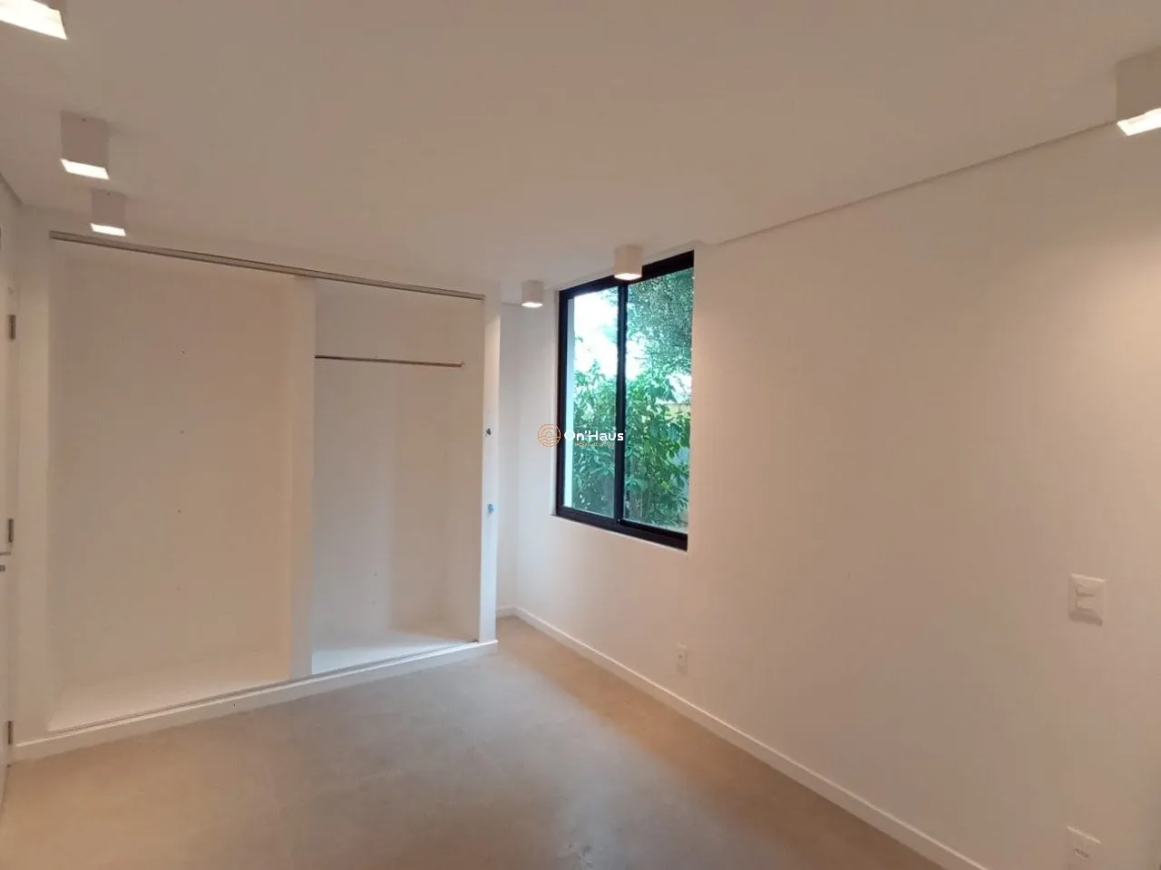 Rental house with 6 en-suite bedrooms and 513 m² — photo 13