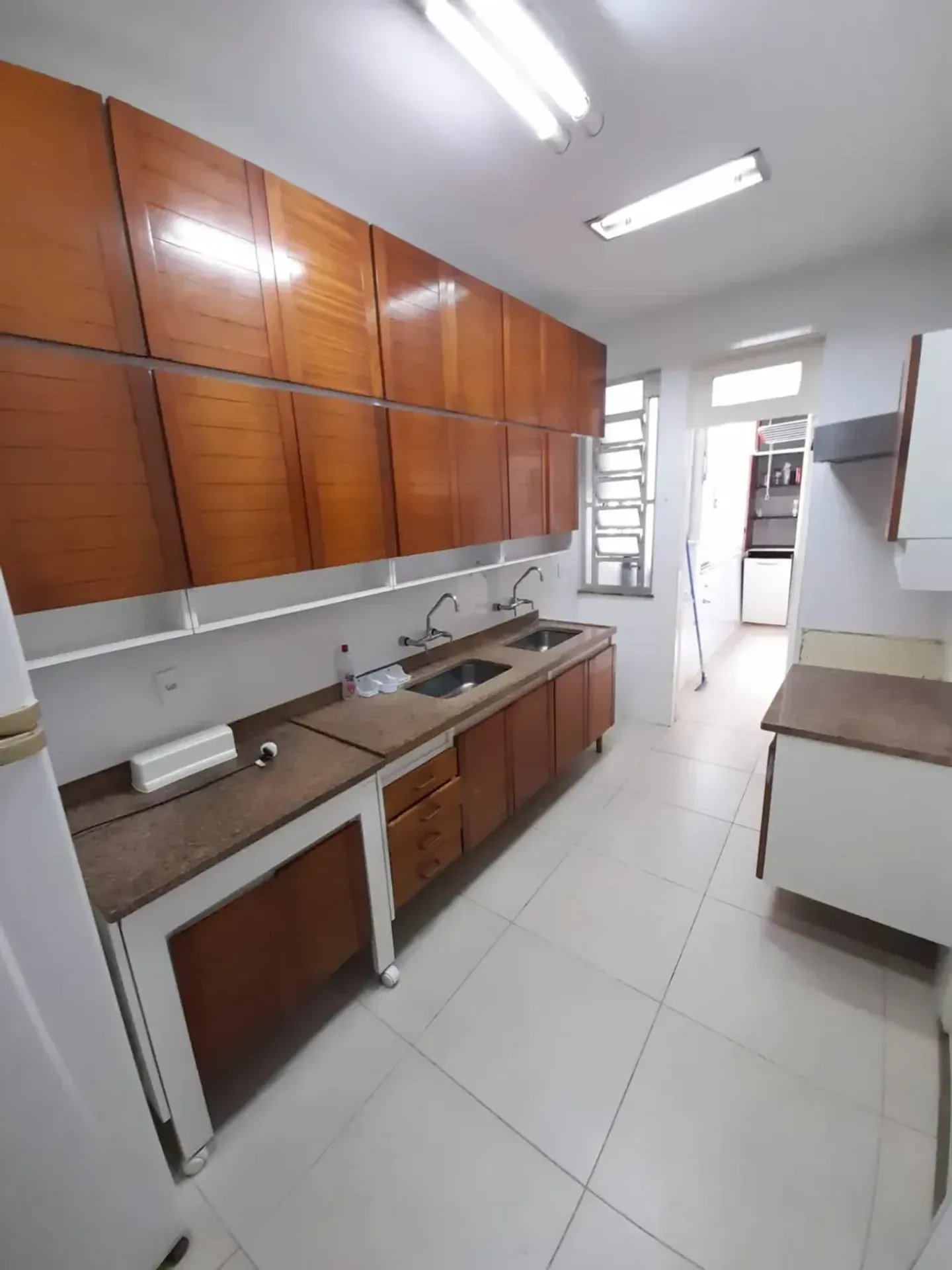 Rental apartment with 3 bedrooms and 2 suites — photo 8