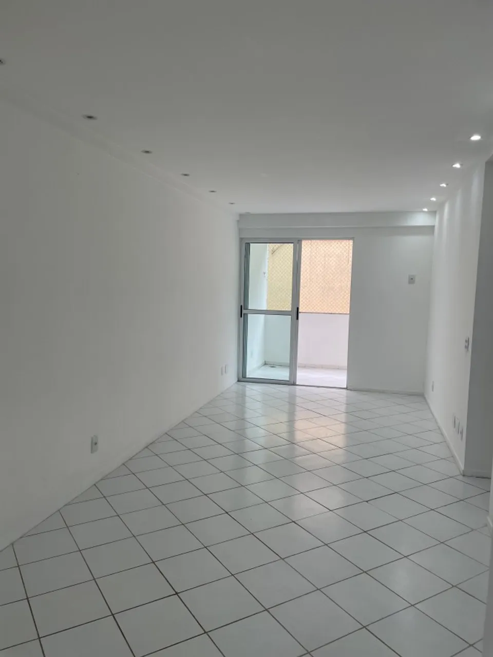 Apartamento com 3 dormitórios e 3 banheiros e área de serviço — photo 6