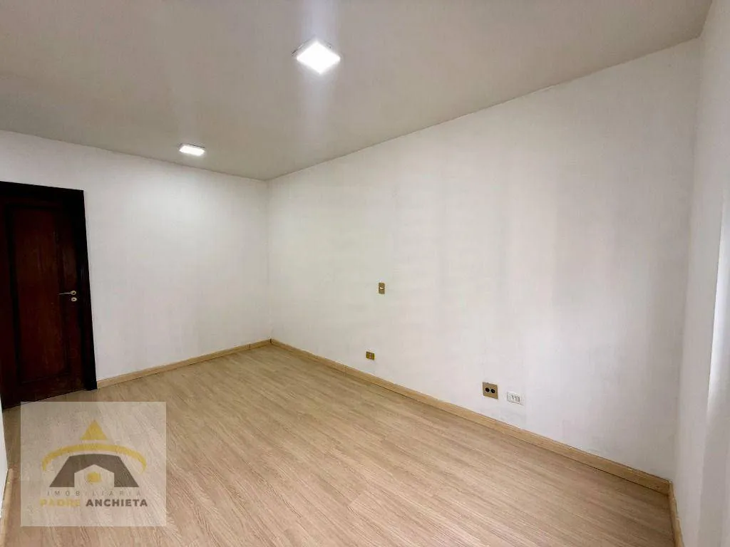 Apartamento de 3 dormitorios con balcón — photo 16