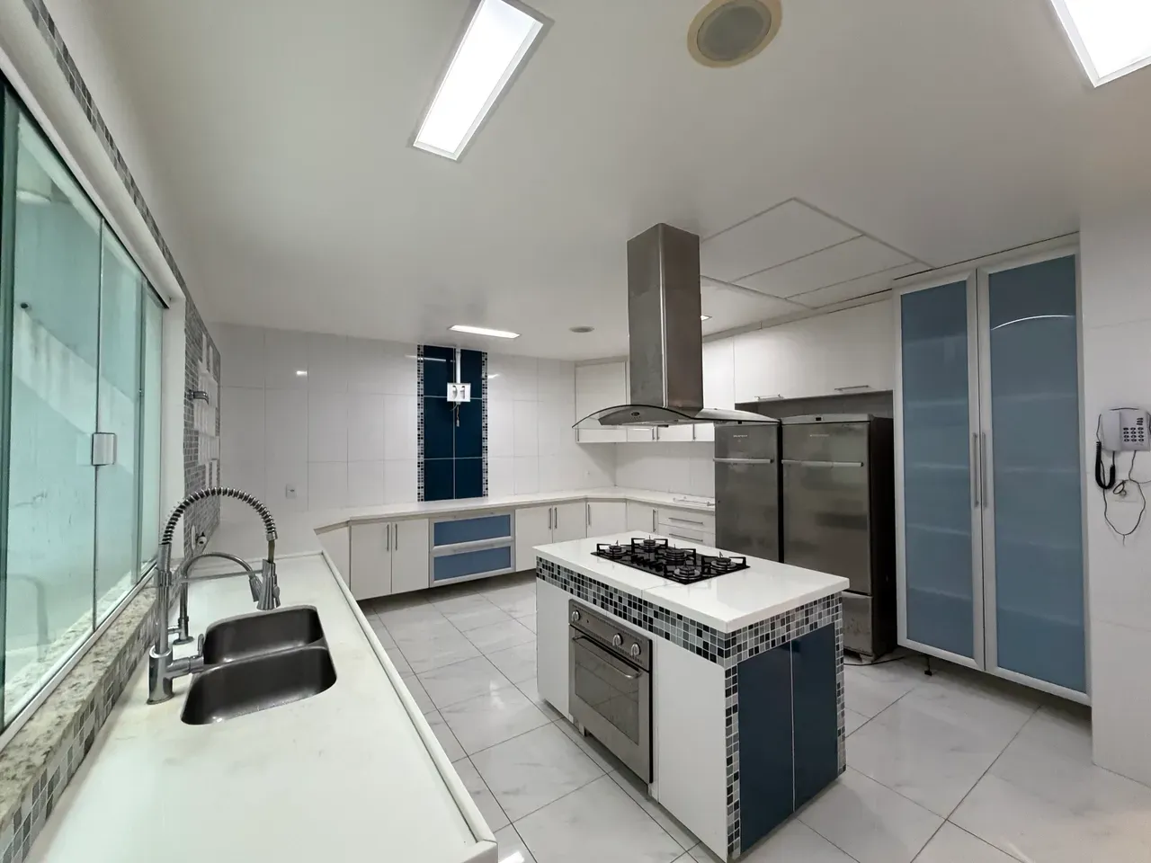 475 m² house with 4 bedrooms and gas open-plan kitchen — photo 15