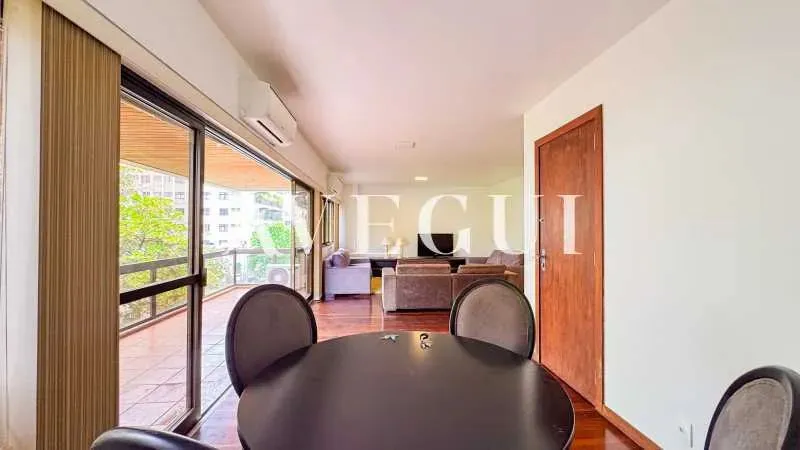 Furnished 2-bedroom apartment with 2 bathrooms — photo 15