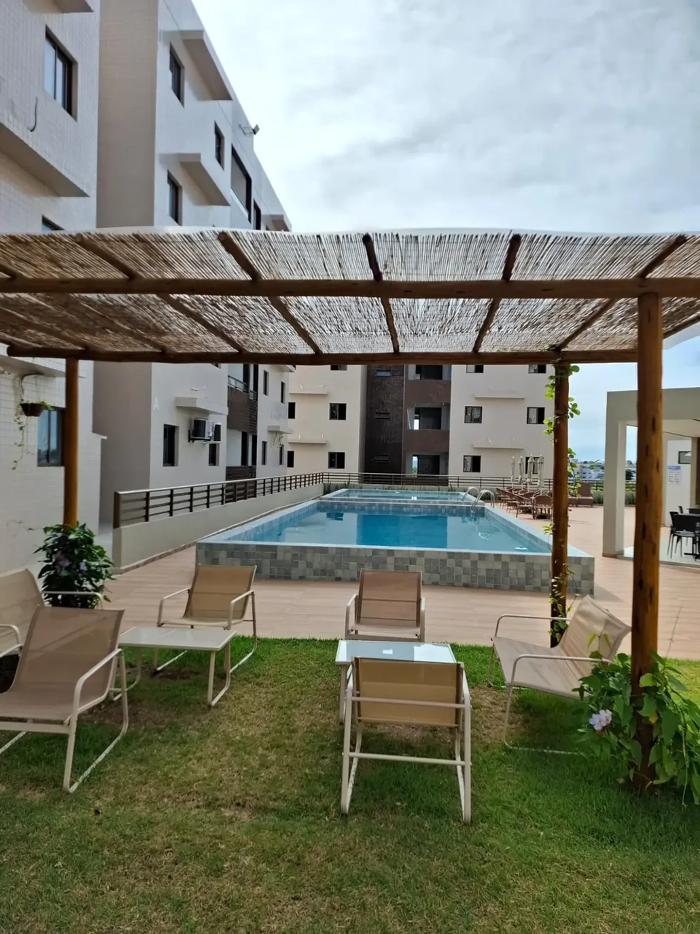 Балкон с грилем и 2 спальни: квартира 50 м² — photo 9