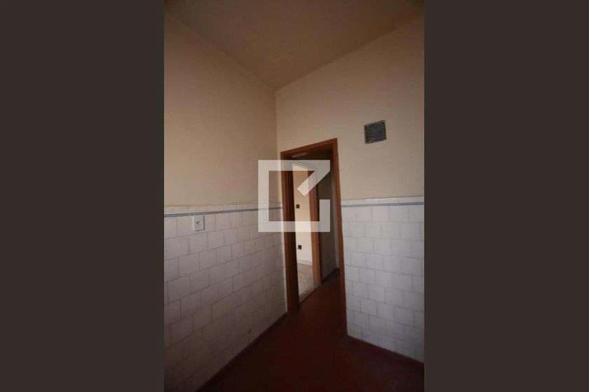 House with 1 bedroom and a separate kitchen at 100 m² — photo 2