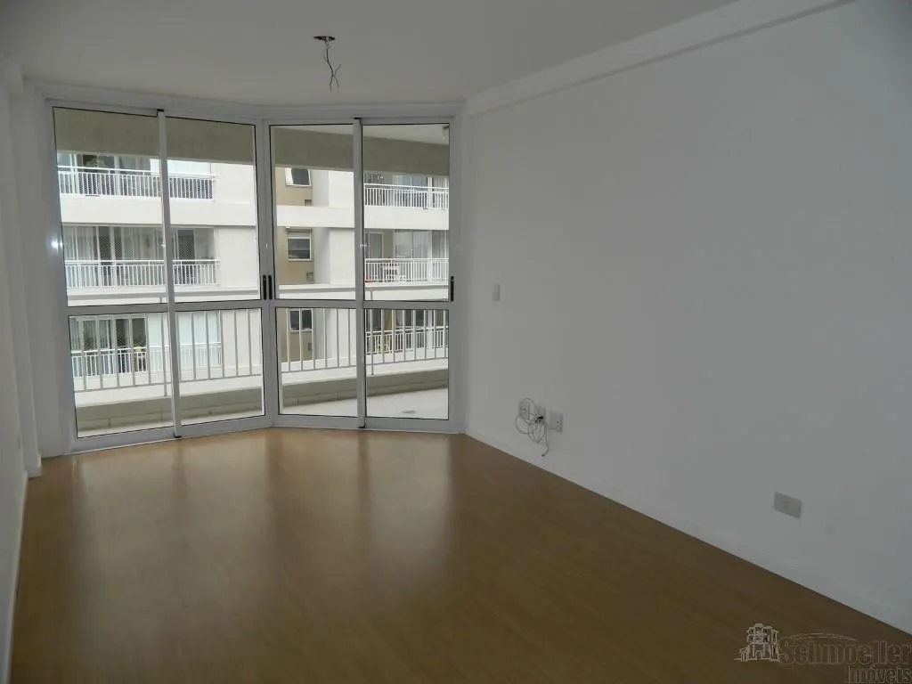 Балкон з грилем та 2 спальні: квартира 70 м² — photo 42