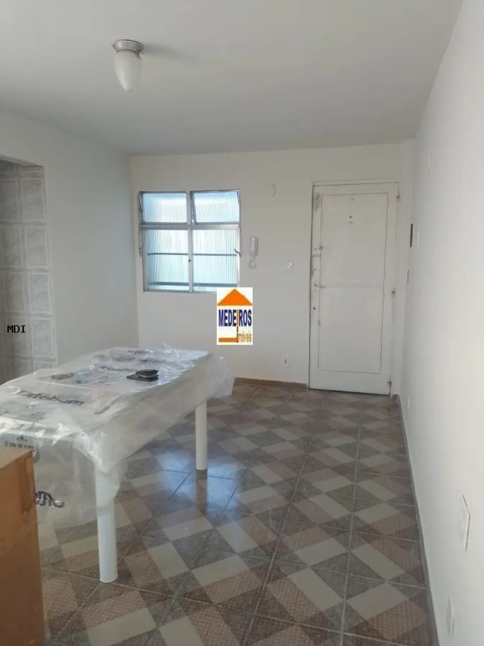 Unfurnished apartment with 2 bedrooms, 1 bathroom, 1 parking