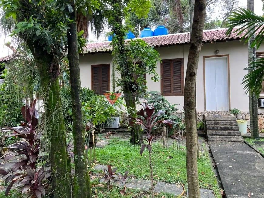 Rental house with 7 bedrooms and 4 en-suite baths — photo 6