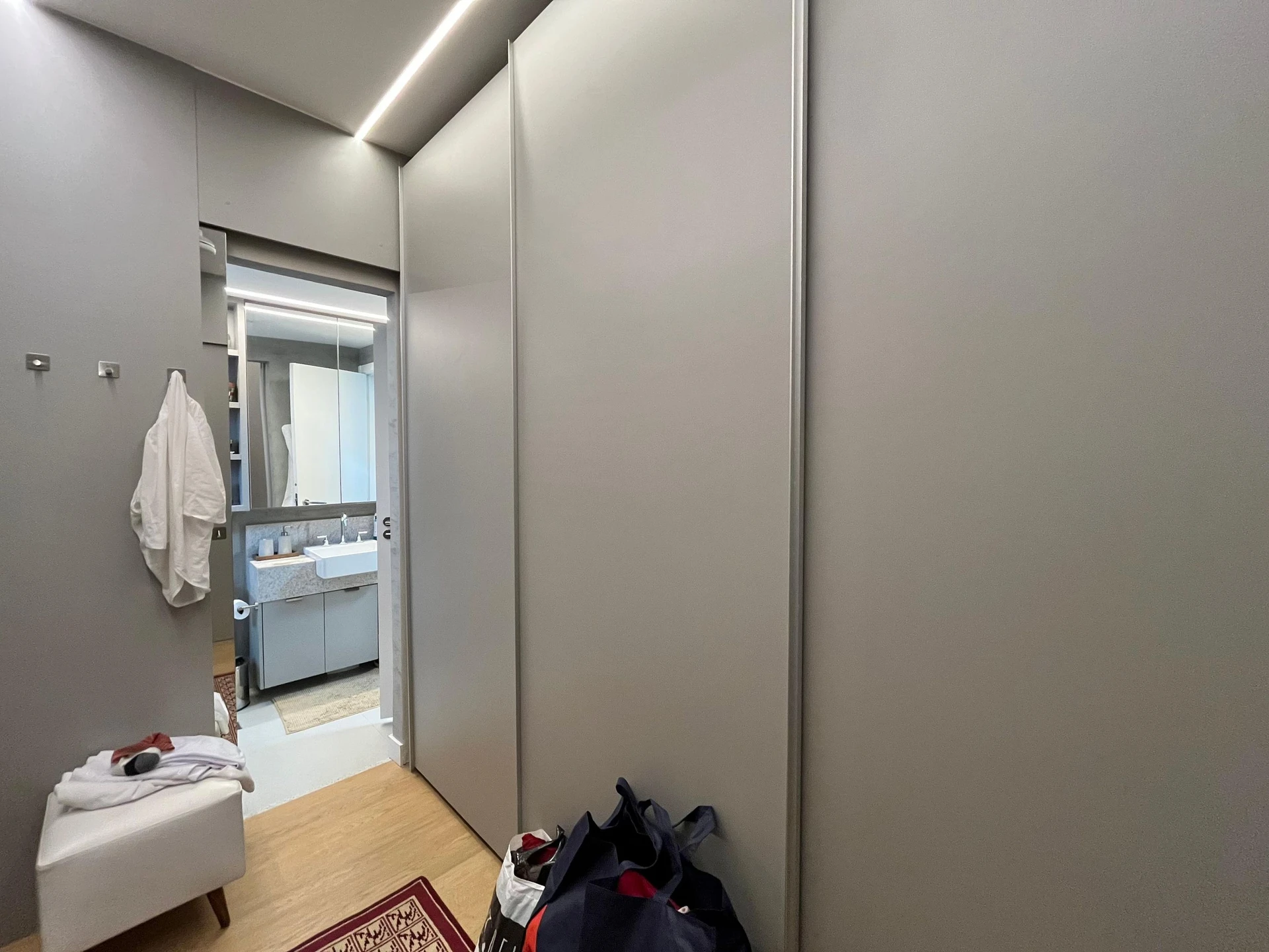 Furnished apartment, 70 m², with a water view — photo 14