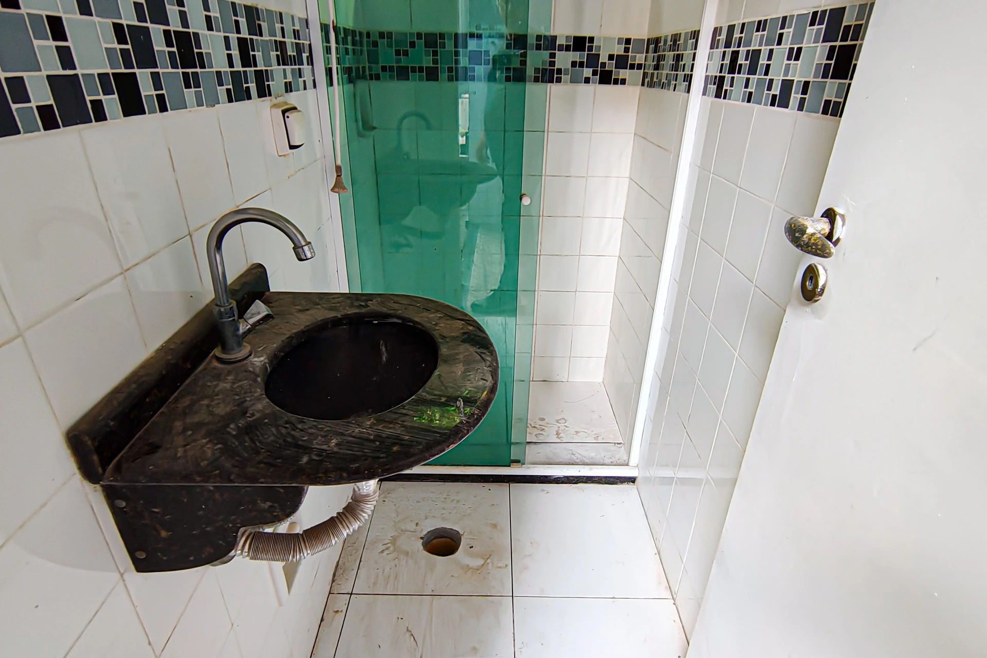 Casa em condomínio com 3 quartos e 4 banheiros — photo 51