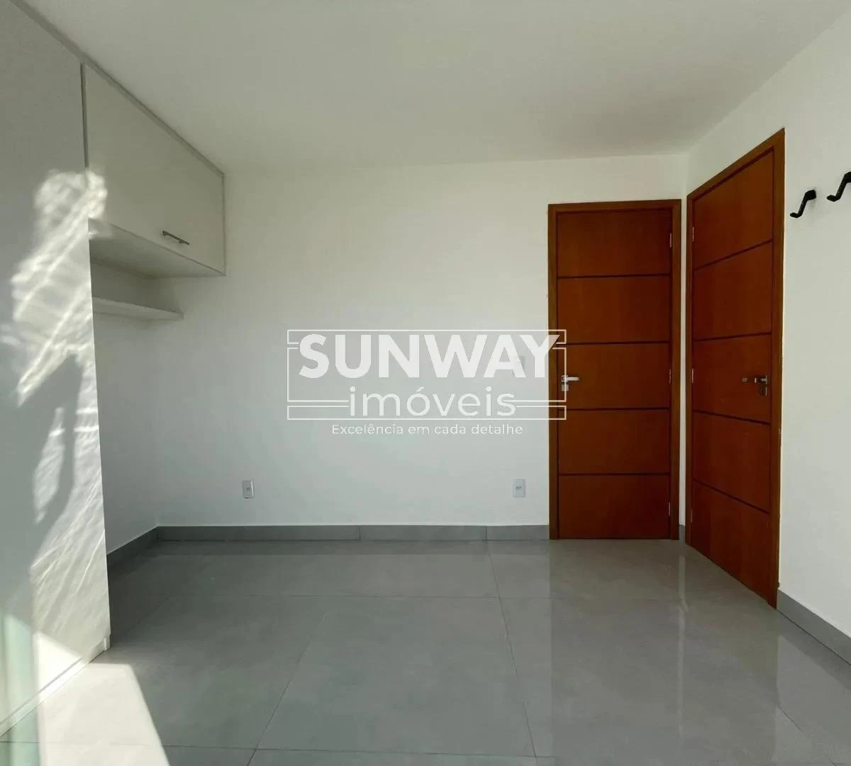 Casa, 380 m², com janelas do piso ao teto — photo 28