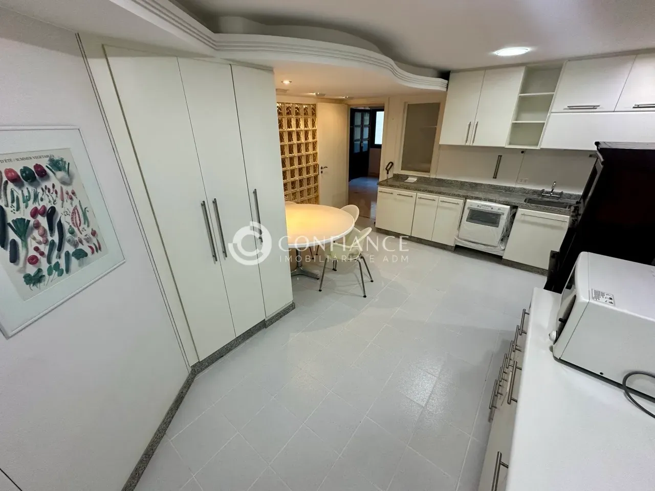 Apartamento de 230 m² com 2 quartos e armários embutidos — photo 46