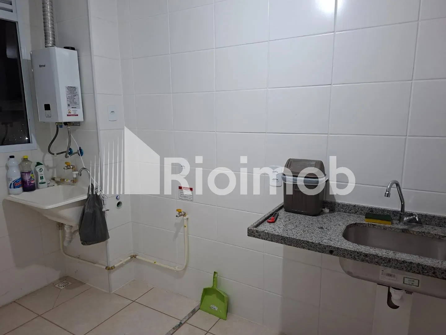 Apartamento de 2 quartos em condomínio com piscina — photo 13
