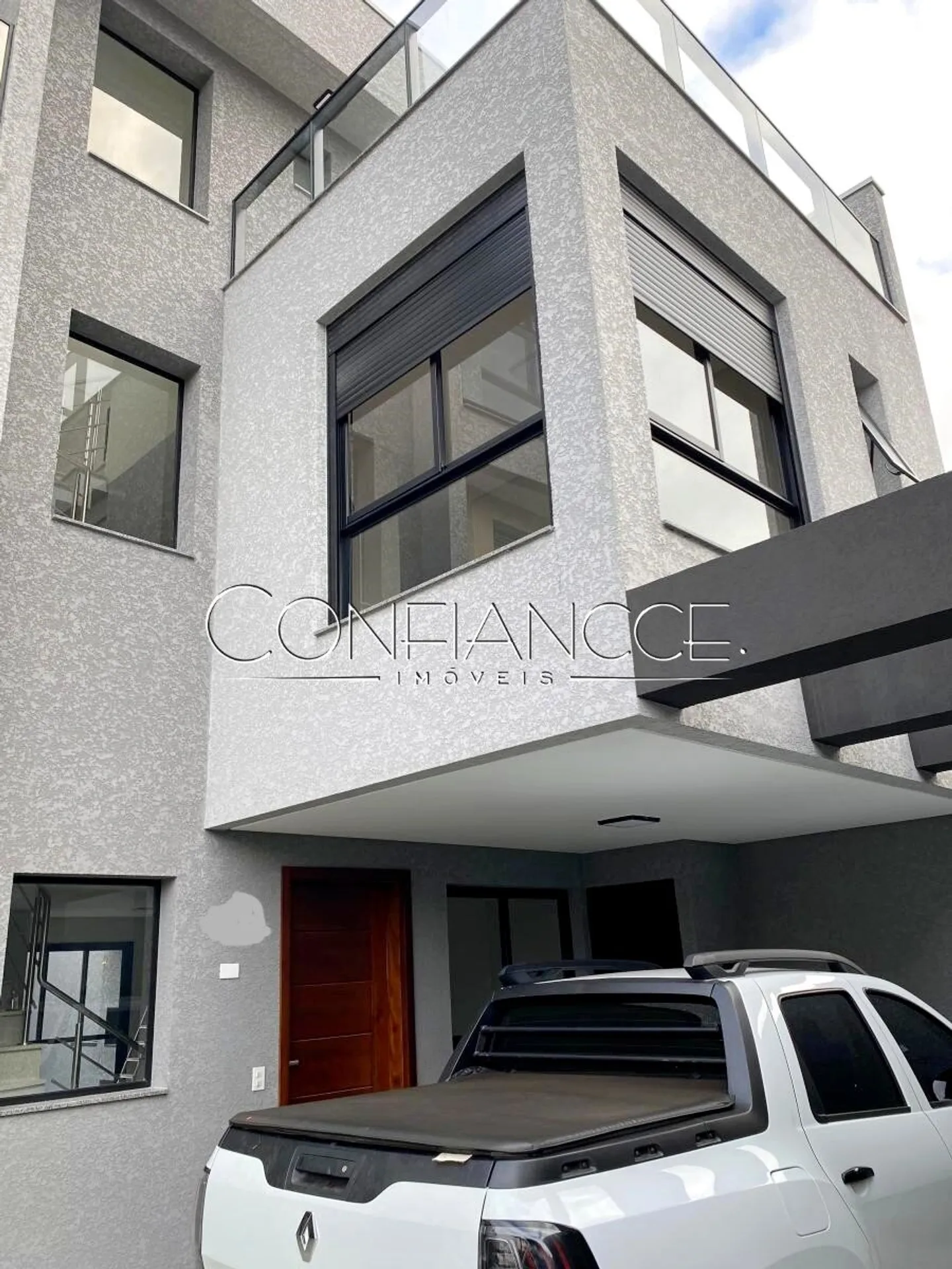 Sobrado em condomínio com 3 suítes e 5 banheiros — photo 4