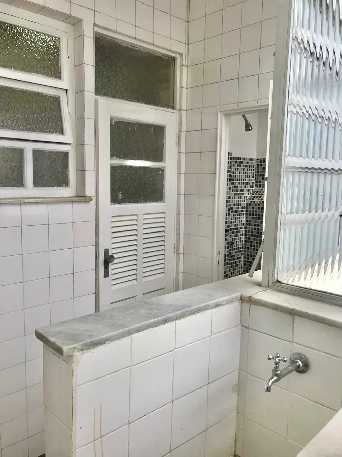 One-bedroom apartment with a home office in Rio de Janeiro — photo 15
