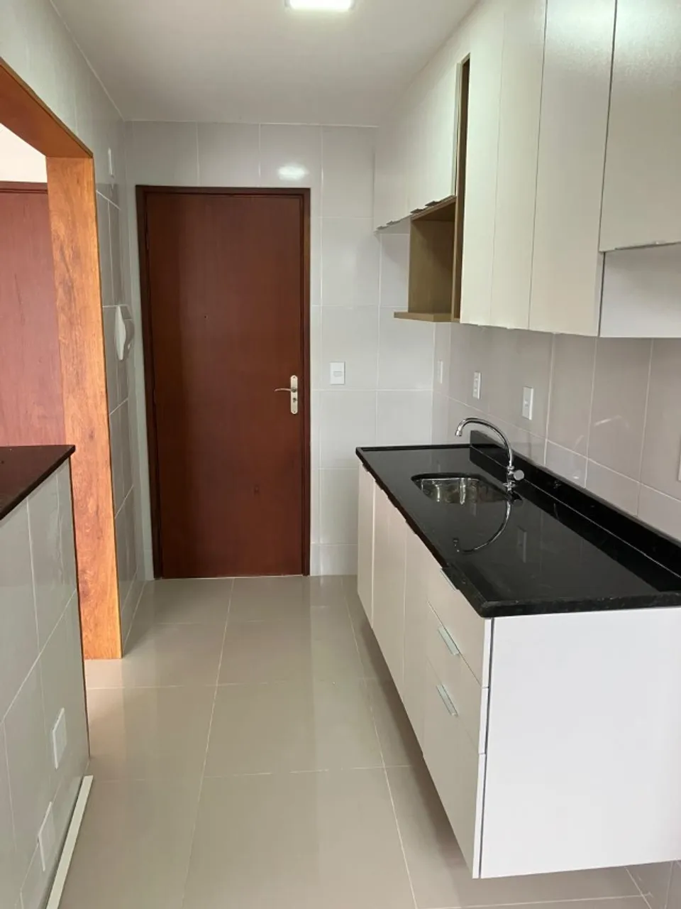 3-bedroom apartment with a mountain view in Rio de Janeiro — photo 7