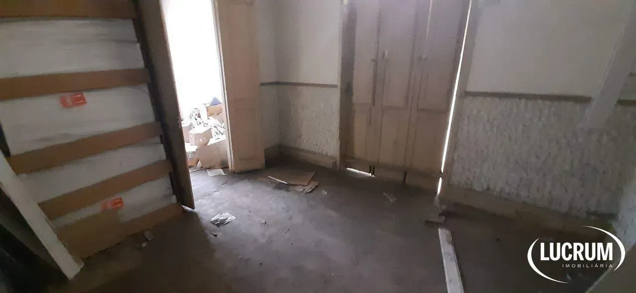 Жилой дом: 4 спальни и 2 ванные, парковки нет — photo 5