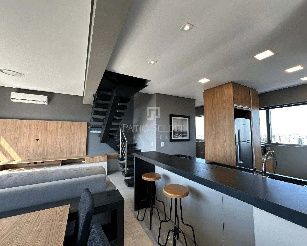2-bedroom apartment with a bathtub in Curitiba — photo 24