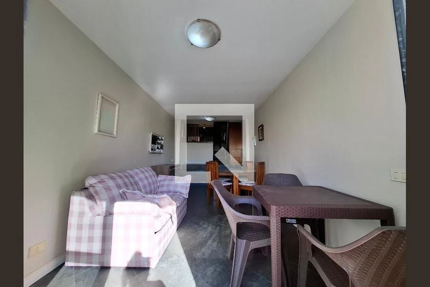 110 m² apartment with built-in wardrobes and a balcony — photo 5
