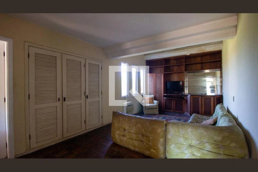 Unfurnished house with 3 bedrooms and 5 baths, 1500 m² — photo 45