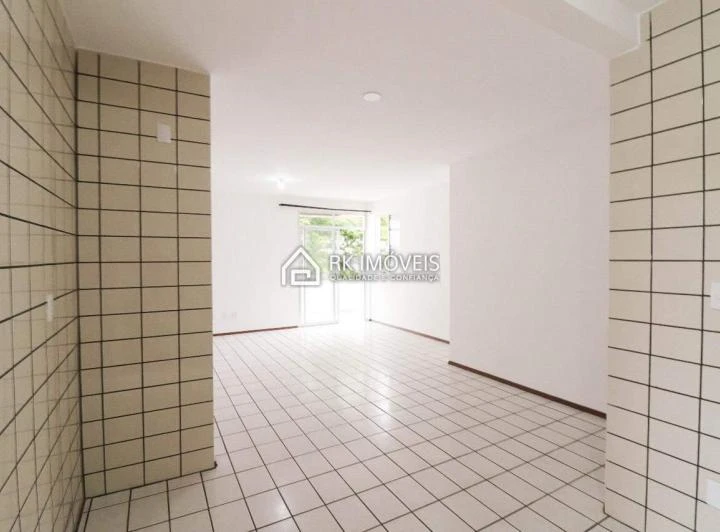 Apartamento de 2 dormitorios con 2 baños, 100 m² y 1 plaza — photo 8