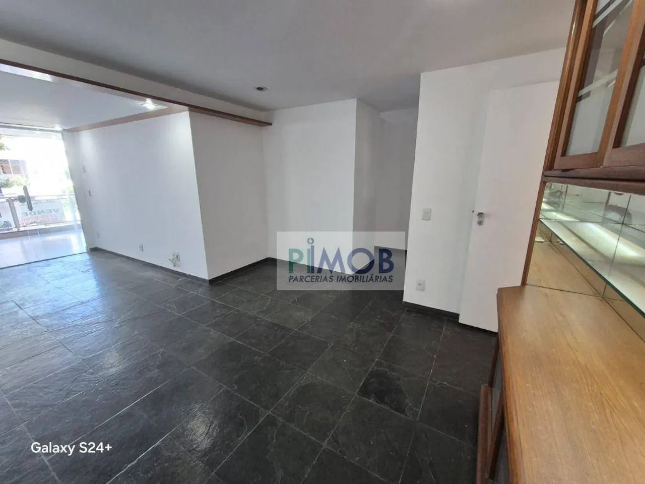 Apartamento de 2 quartos e 104 m² com área de lavanderia — photo 11