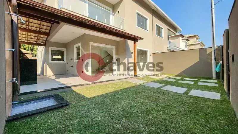 Casa com 4 quartos e 5 banheiros, cozinha integrada a gás — photo 15
