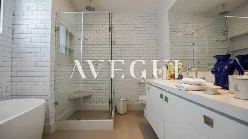 Furnished house with 4 bedrooms and 5 bathrooms — photo 26