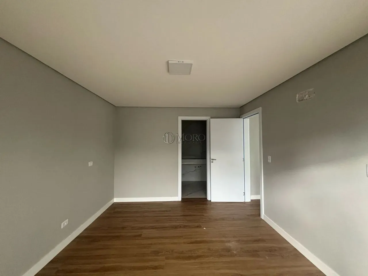 Будинок у кондомініумі з 3 спальнями та 243 м² — photo 10