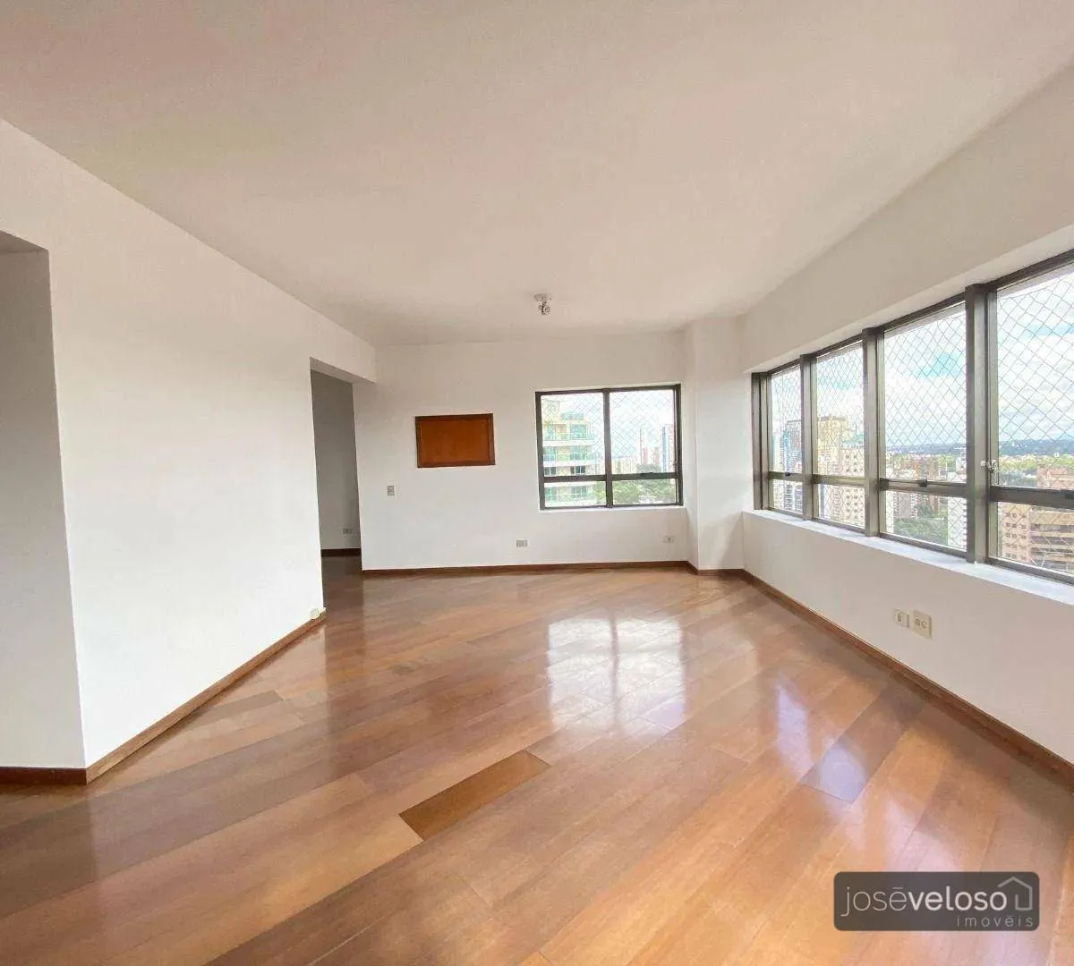 259 m² apartment with 4 bedrooms and private BBQ — photo 2