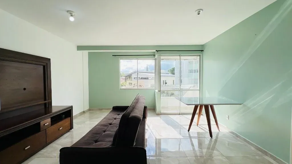 Furnished 3-bedroom apartment with 1 en-suite 103 m²