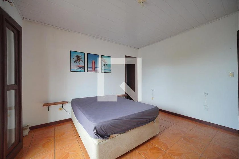 3-bedroom house, 1 with its own bathroom, 171 m² — photo 22