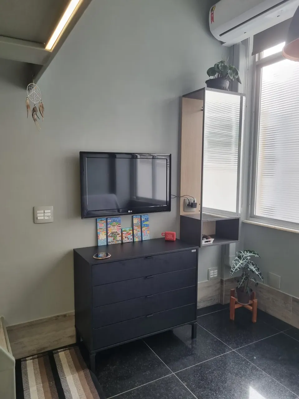 Loft mobiliado com 1 dormitório e cozinha compacta — photo 12