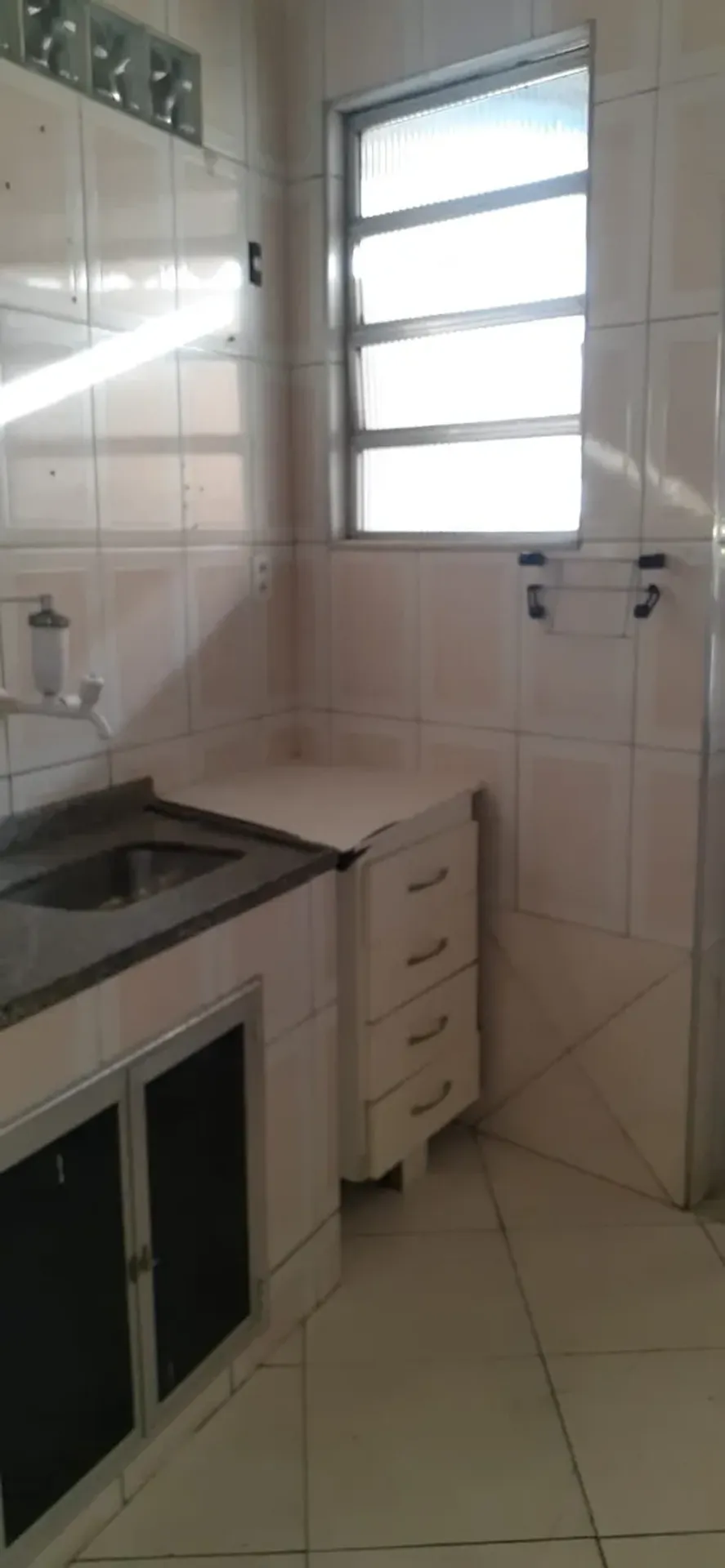 House with 2 bedrooms, 1 bathroom and balcony with grill — photo 2