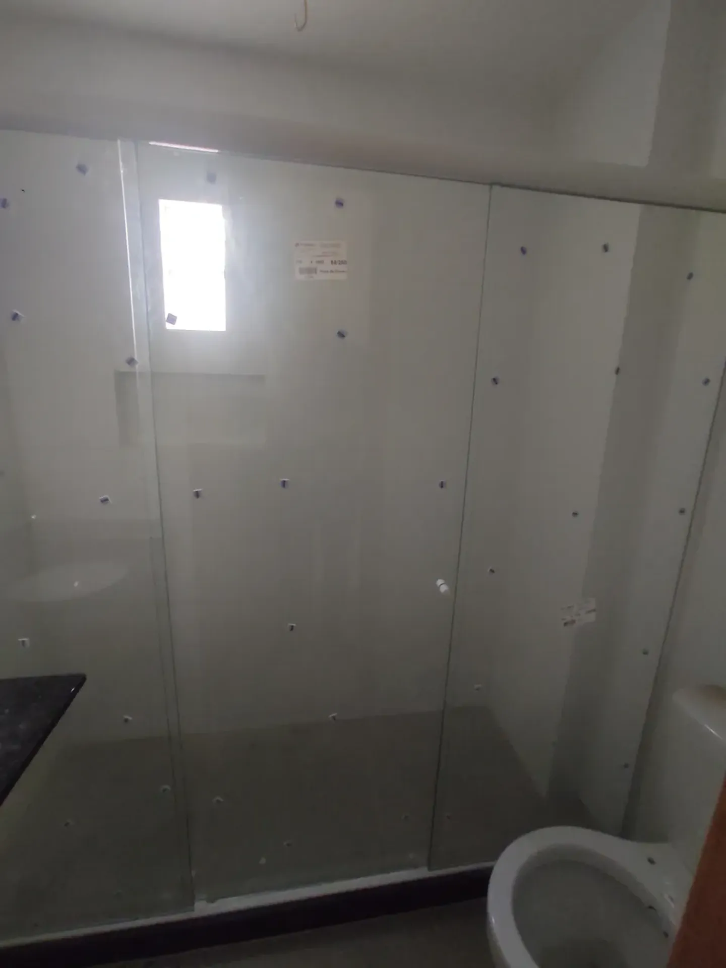 Wood or laminate floors in a 2-bedroom apartment, 80 m² — photo 4