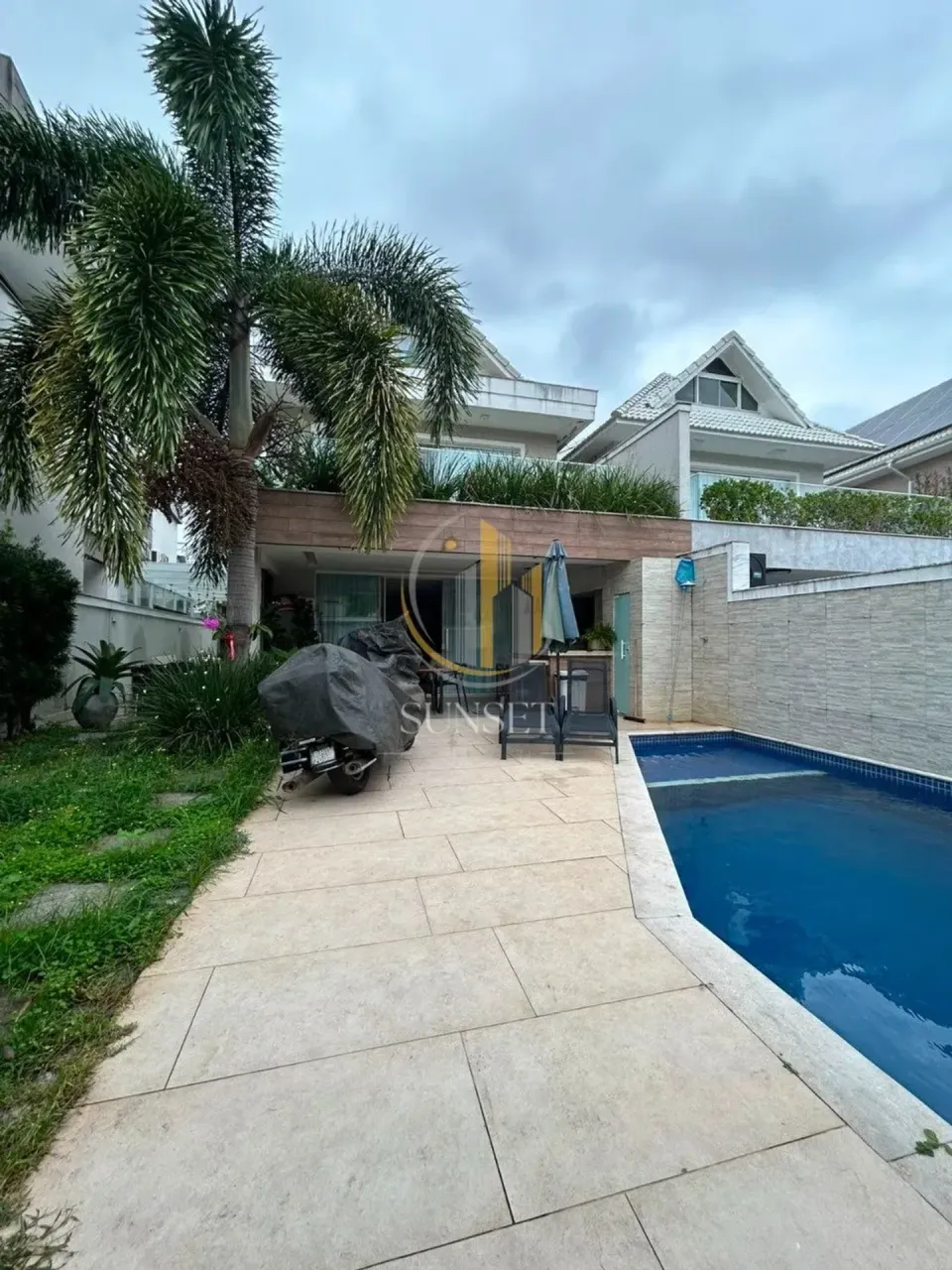 Casa sem mobília com 5 quartos e 5 banheiros — photo 14