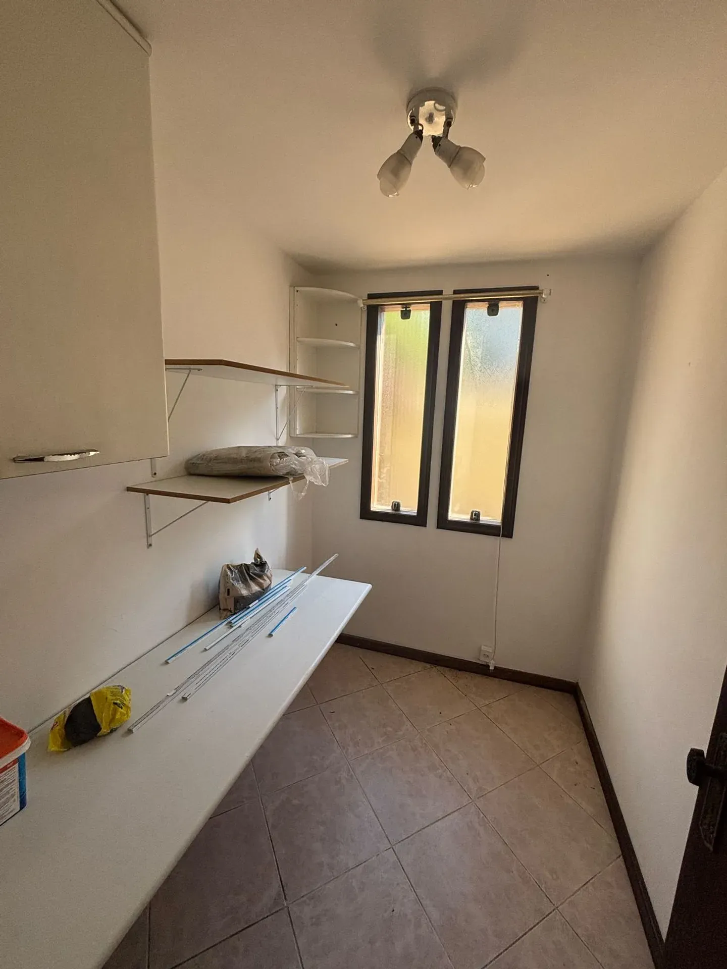 3-bedroom apartment with 5 bathrooms and a balcony — photo 46